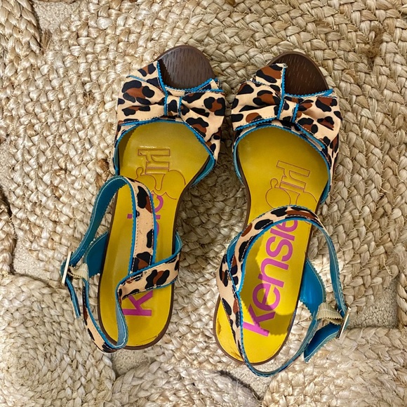 Kensie Girl | Leopard Wedges - Picture 3 of 6